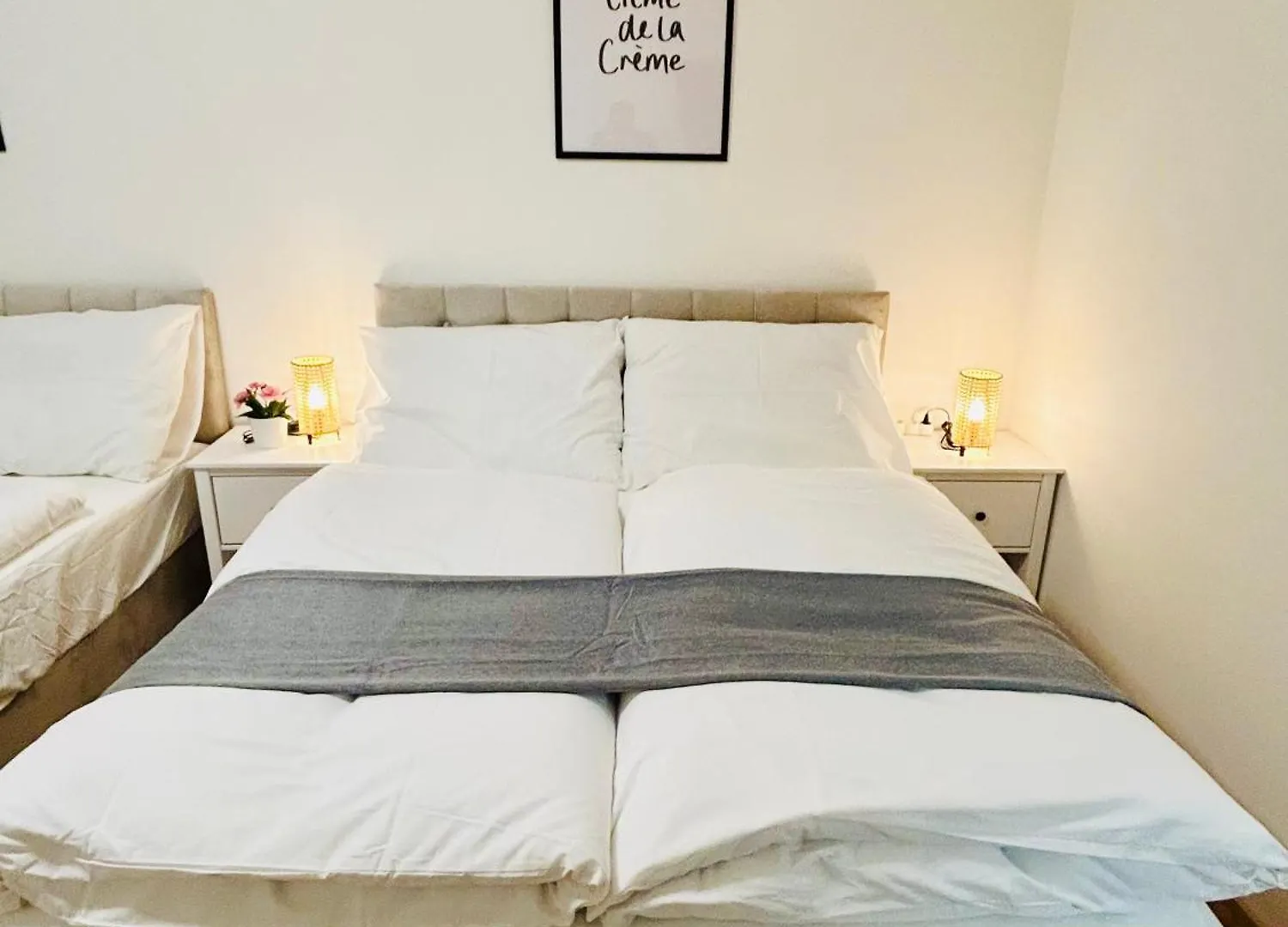 New Luxury Apartmen At Andel Metro Station Prague Apartment