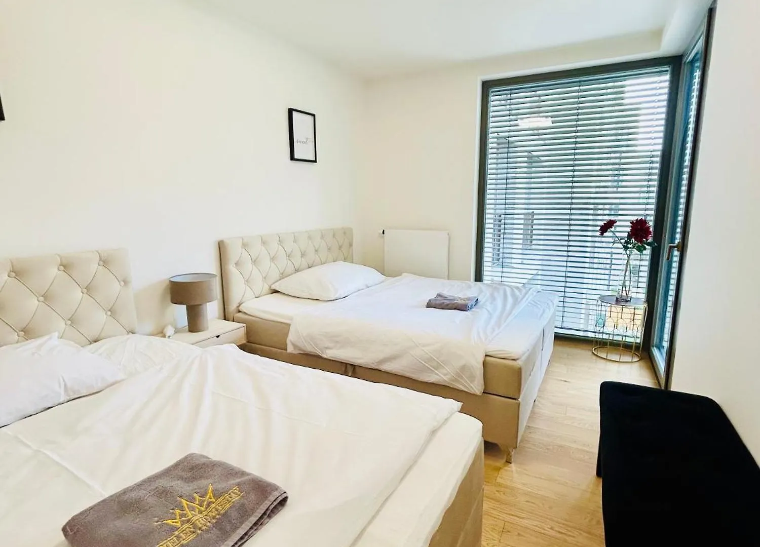 New Luxury Apartmen At Andel Metro Station Prague